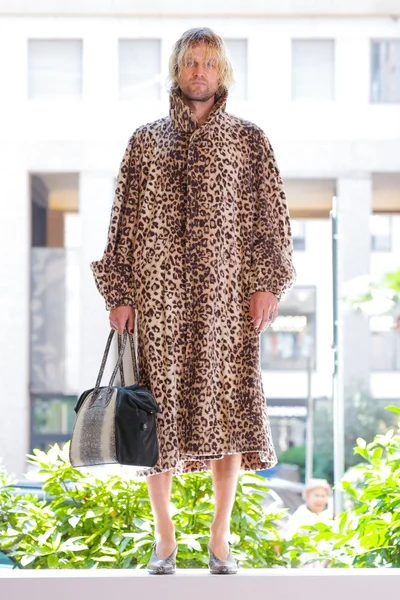 Look 14